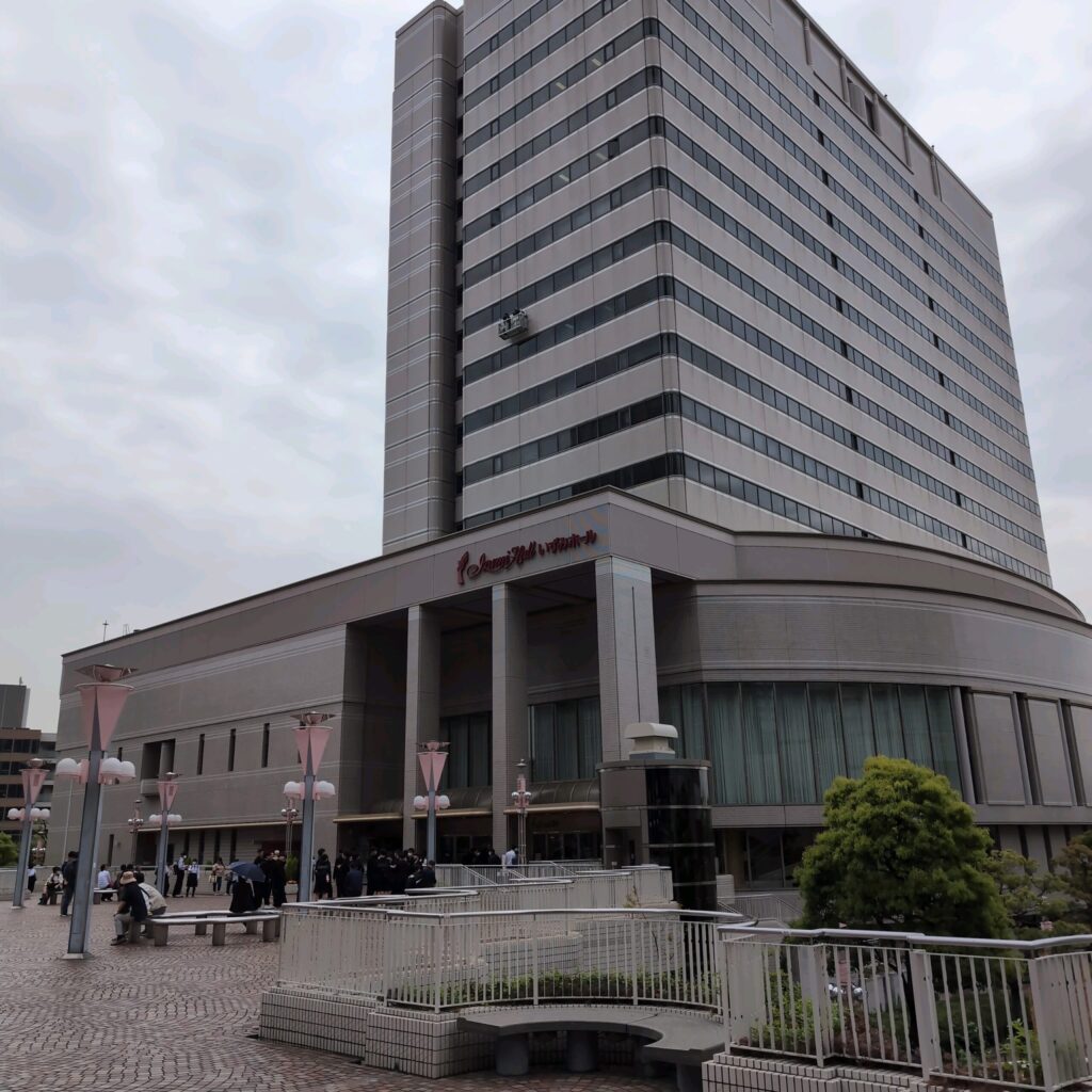 いずみホール